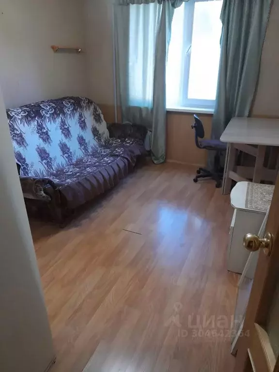 Комната Свердловская область, Екатеринбург бул. Сиреневый, 9 (12.0 м) - Фото 1