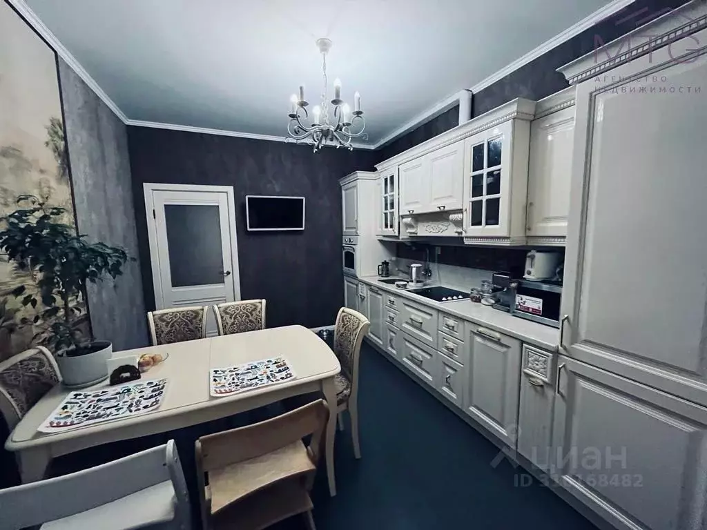 2-к кв. Санкт-Петербург ул. Ворошилова, 25к2 (72.2 м) - Фото 0