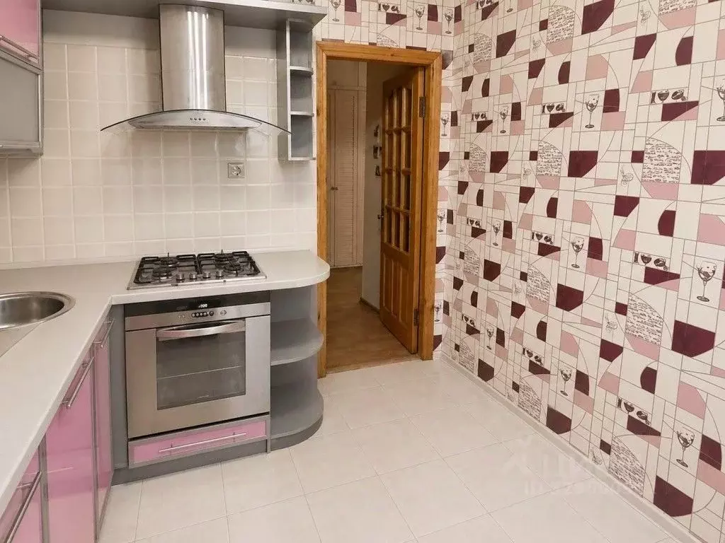 2-к кв. Крым, Симферополь ул. Героев Сталинграда, 27 (50.0 м) - Фото 2