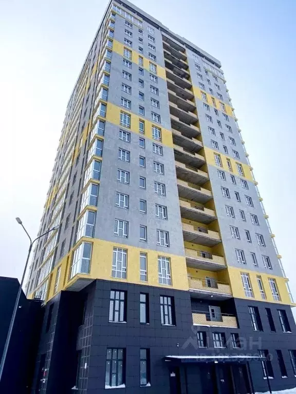 2-к кв. Омская область, Омск просп. Королева, 7 (70.4 м) - Фото 1