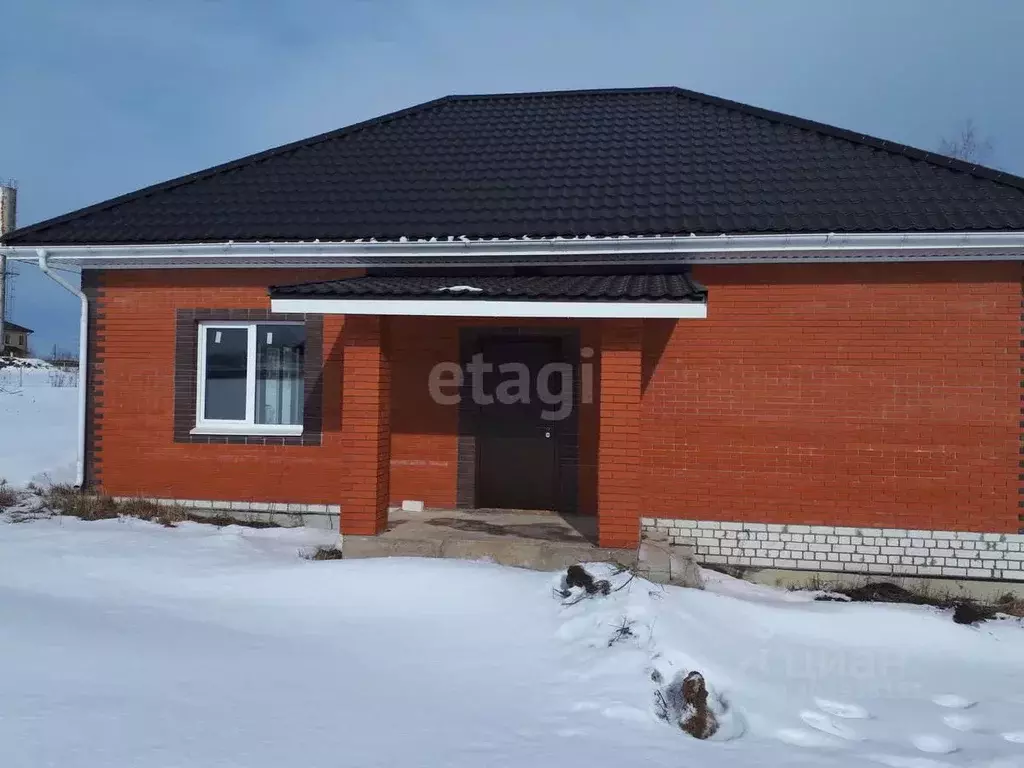 Дом в Брянская область, Брянский район, Снежское с/пос, с. Толмачево ... - Фото 1