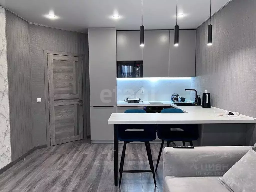 1-к кв. Тюменская область, Тюмень ул. Федюнинского, 64к1 (48.0 м) - Фото 1