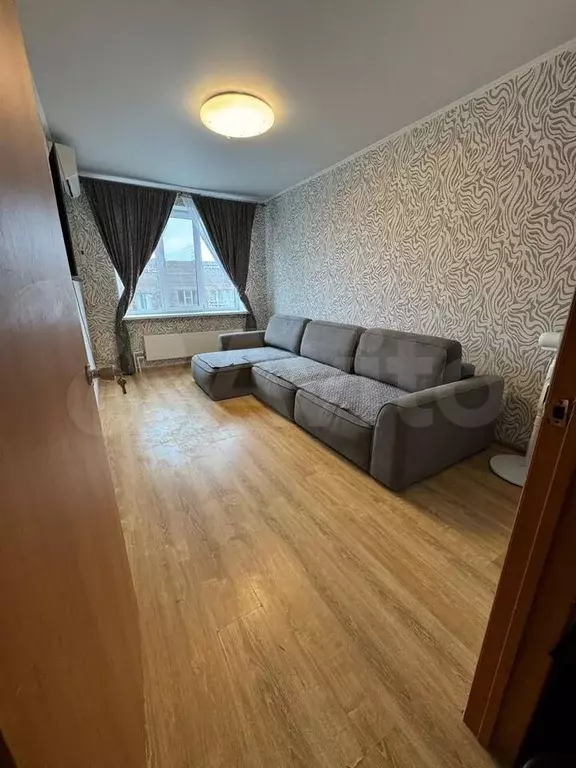 1-к. квартира, 34 м, 4/4 эт. - Фото 1