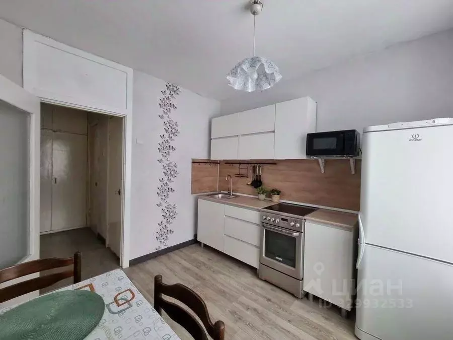 2-к кв. Кемеровская область, Новокузнецк ул. Свердлова, 2 (52.0 м) - Фото 2