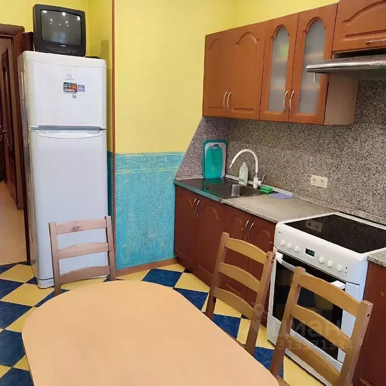 3-к кв. Мурманская область, Кировск Олимпийская ул., 75 (60.0 м) - Фото 1