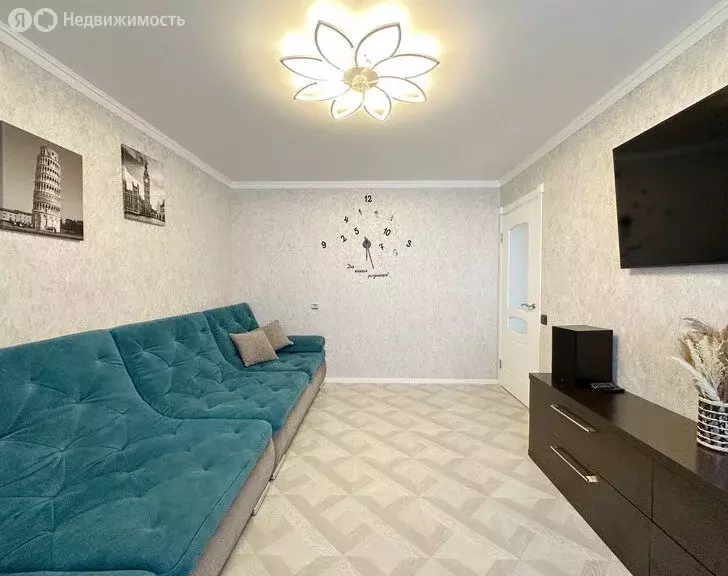 3-комнатная квартира: Сочи, улица Гагарина, 4 (72 м) - Фото 2