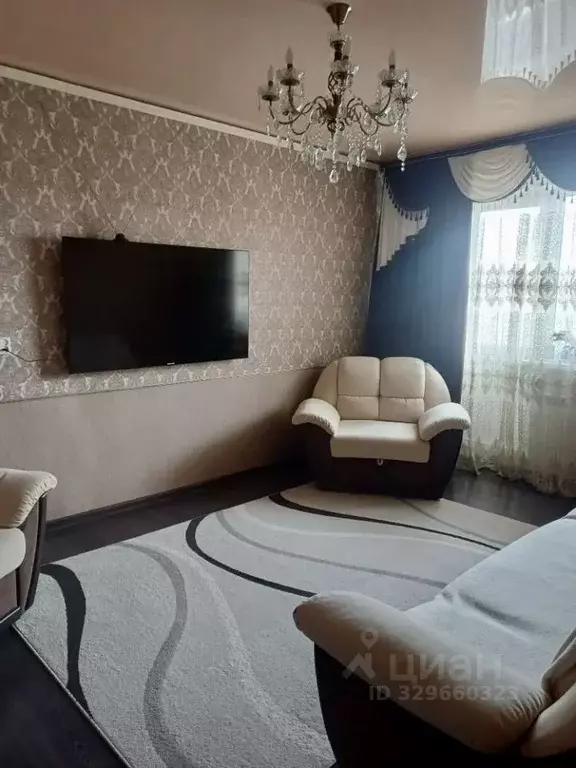 4-к кв. Хабаровский край, Николаевск-на-Амуре ул. Горького, 52 (87.4 ... - Фото 1