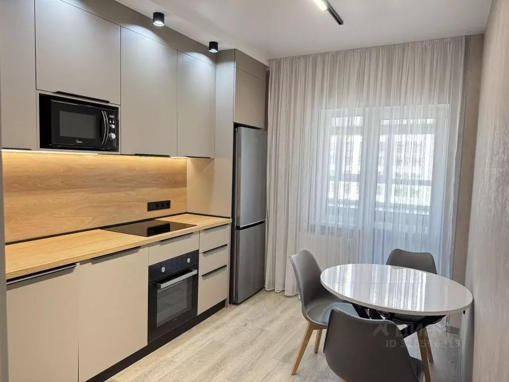 1-к кв. Крым, Симферополь просп. Александра Суворова, 99 (40.0 м) - Фото 1