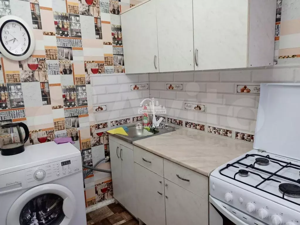 1-к. квартира, 52 м, 2/4 эт. - Фото 0
