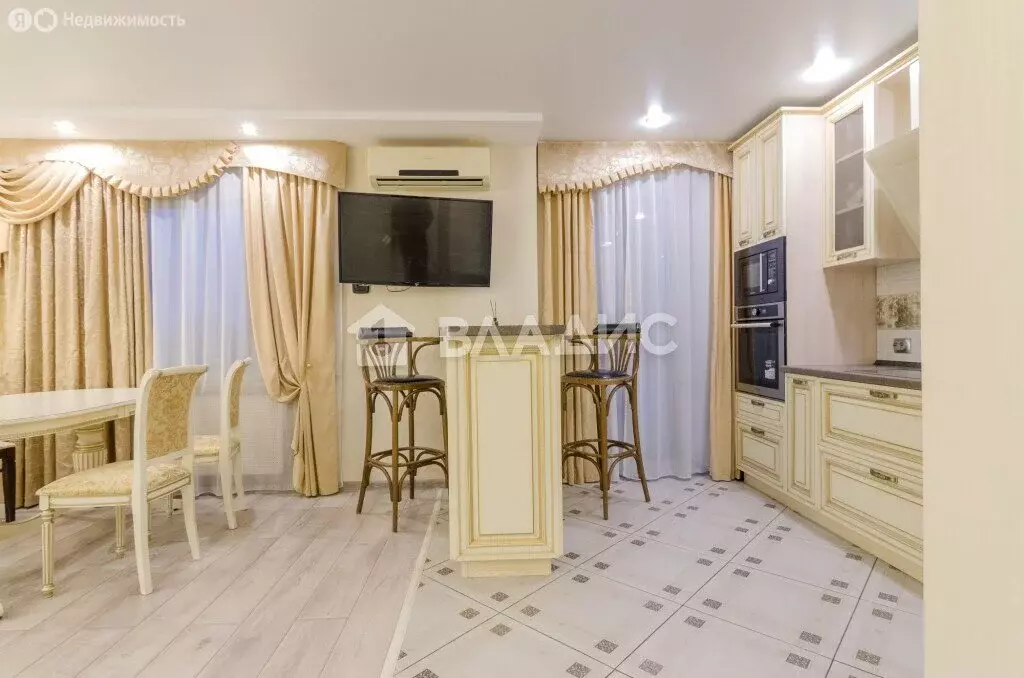 3-комнатная квартира: Вологда, улица Гагарина, 27 (96.8 м) - Фото 1