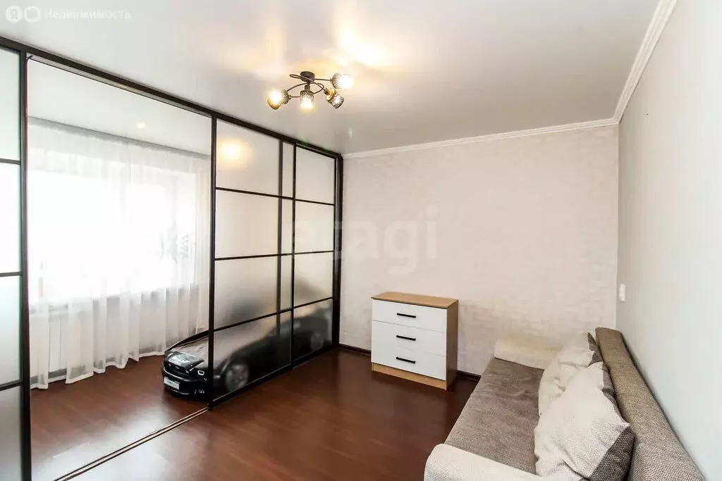 1-комнатная квартира: Тюмень, улица Газовиков, 14 (38 м) - Фото 2