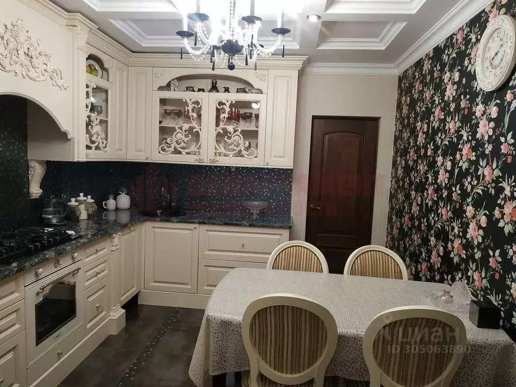 5-к кв. Астраханская область, Астрахань ул. Бориса Алексеева, 61к1 ... - Фото 0