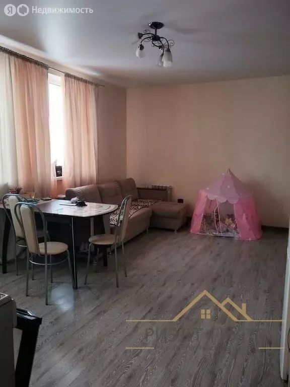 3-комнатная квартира: Казань, улица Юлиуса Фучика, 14В (74 м) - Фото 2