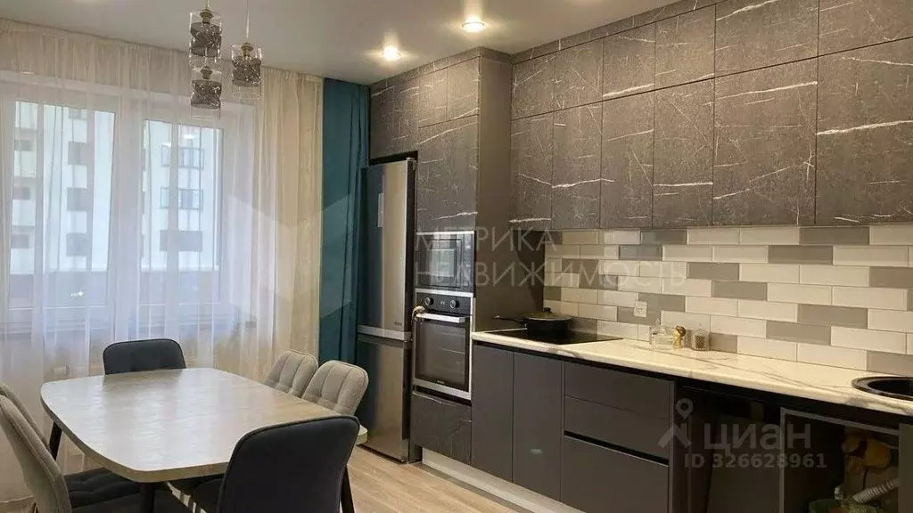 2-к кв. Тюменская область, Тюмень ул. Тальниковая, 1 (52.6 м) - Фото 1