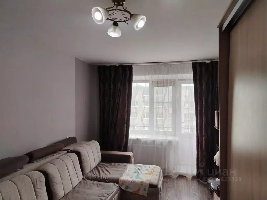 1-к кв. Ленинградская область, Тихвин 4-й мкр,  (30.0 м) - Фото 1
