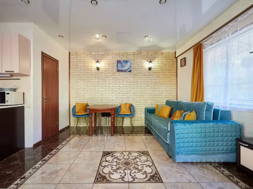 Дом в Ставропольский край, Кисловодск ул. Ермолова, 6 (50 м) - Фото 0