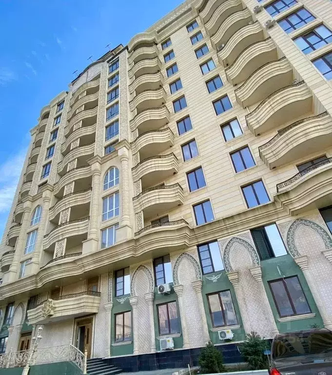 2-к кв. Дагестан, Махачкала ул. Ирчи Казака, 128 (98.0 м) - Фото 1