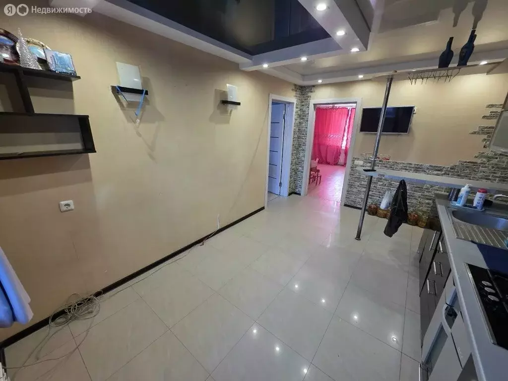 3-комнатная квартира: Кириши, улица Декабристов Бестужевых, 4А (74.4 ... - Фото 1