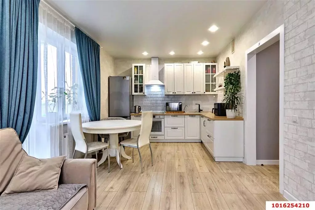 2-к кв. Краснодарский край, Краснодар ул. Конгрессная (61.0 м) - Фото 1