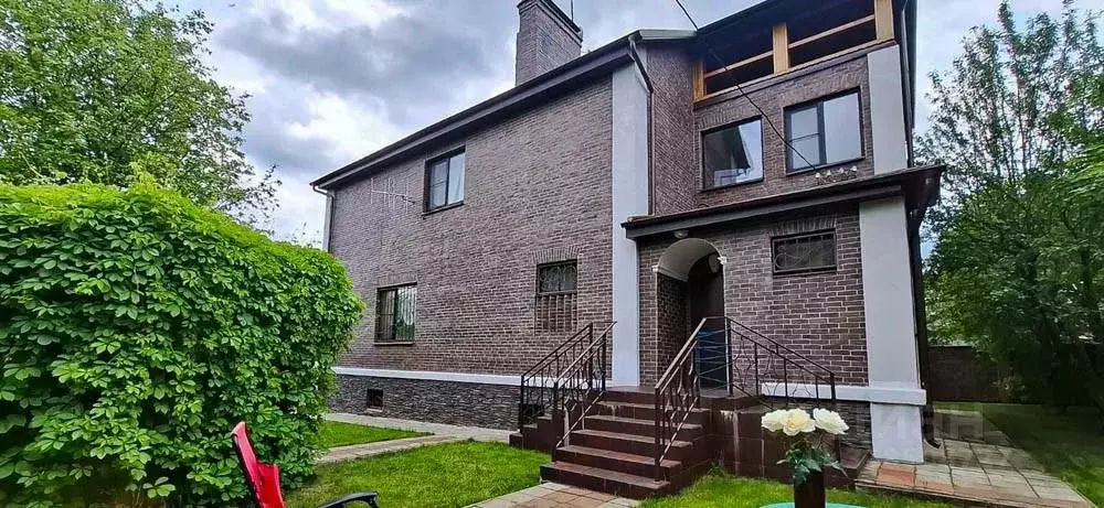 Дом в Москва с. Красная Пахра, ул. Вишневая (416 м) - Фото 0