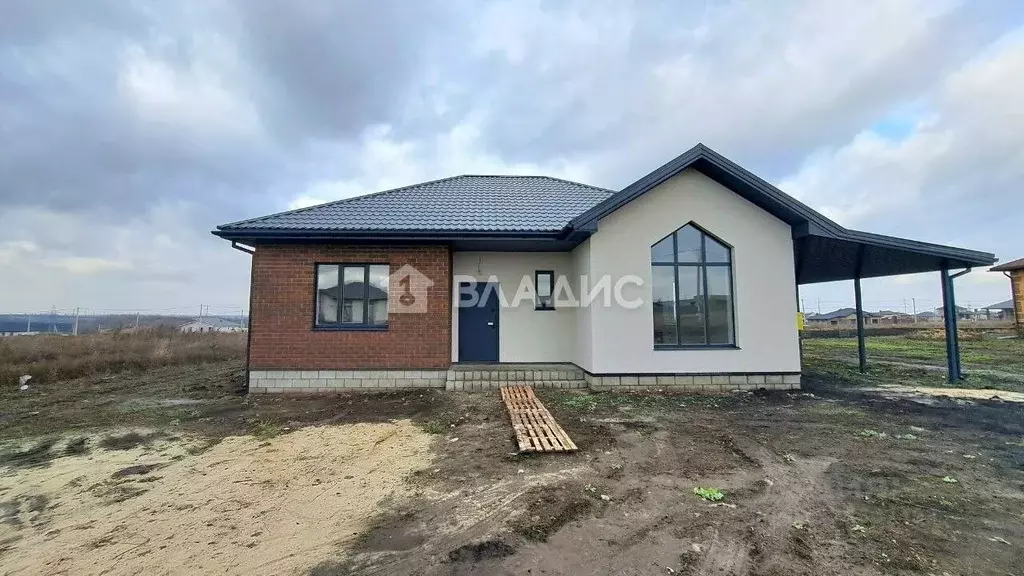 Дом в Белгородская область, Белгородский район, Дубовское с/пос, с. ... - Фото 1