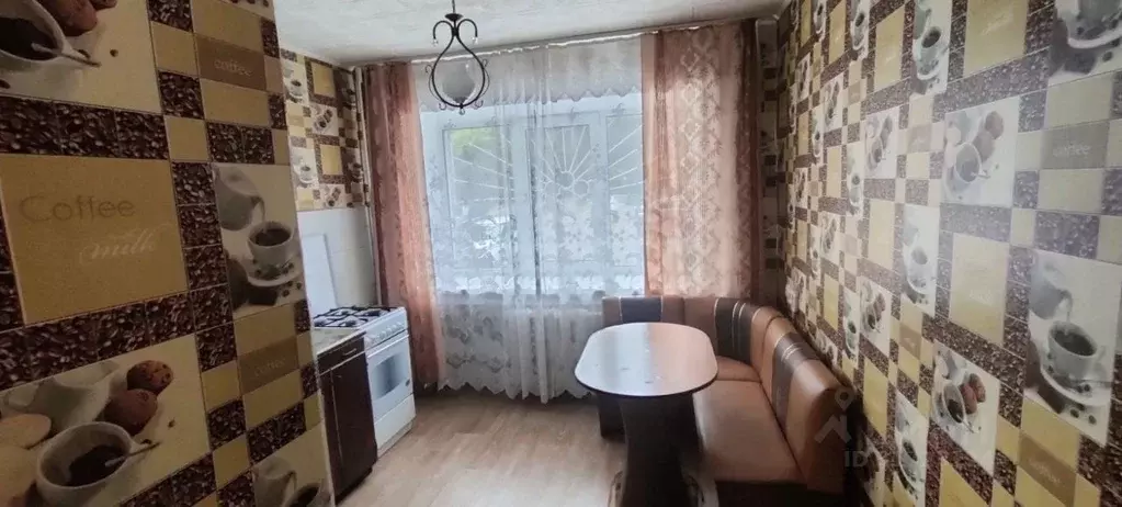 2-к кв. Иркутская область, Ангарск 92-й кв-л, 18 (44.0 м) - Фото 0