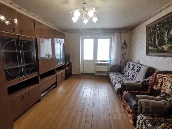 3-к кв. Владимирская область, Александров ул. Октябрьская, 12 (59.5 м) - Фото 1