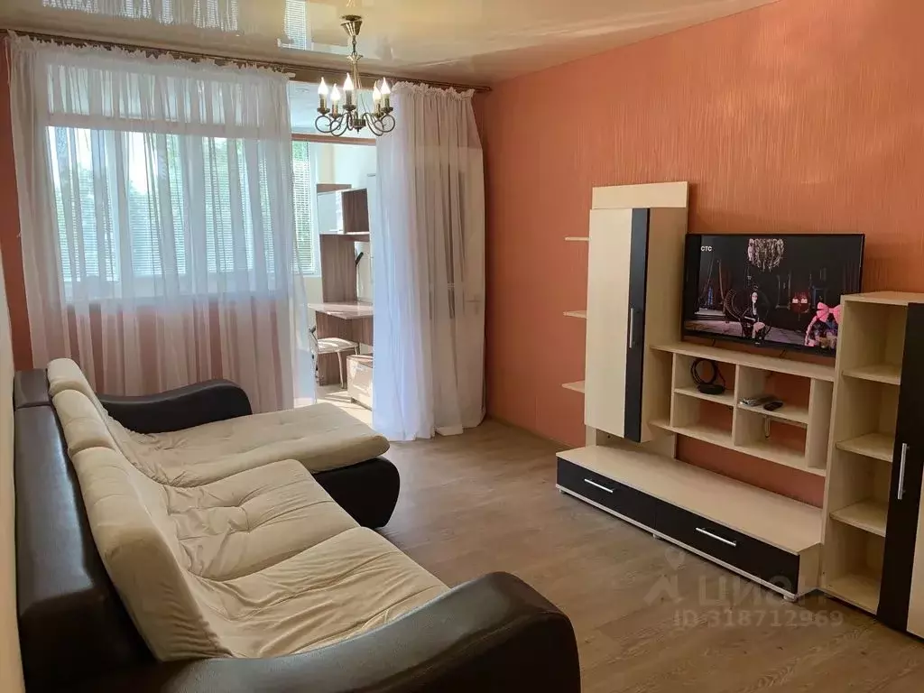 2-к кв. Краснодарский край, Сочи Бытха мкр, ул. Бытха, 36 (50.0 м) - Фото 0