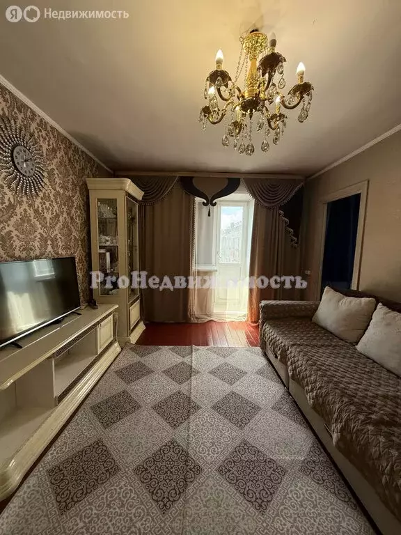 3-комнатная квартира: Кызыл, улица Кочетова, 99 (48.8 м) - Фото 0