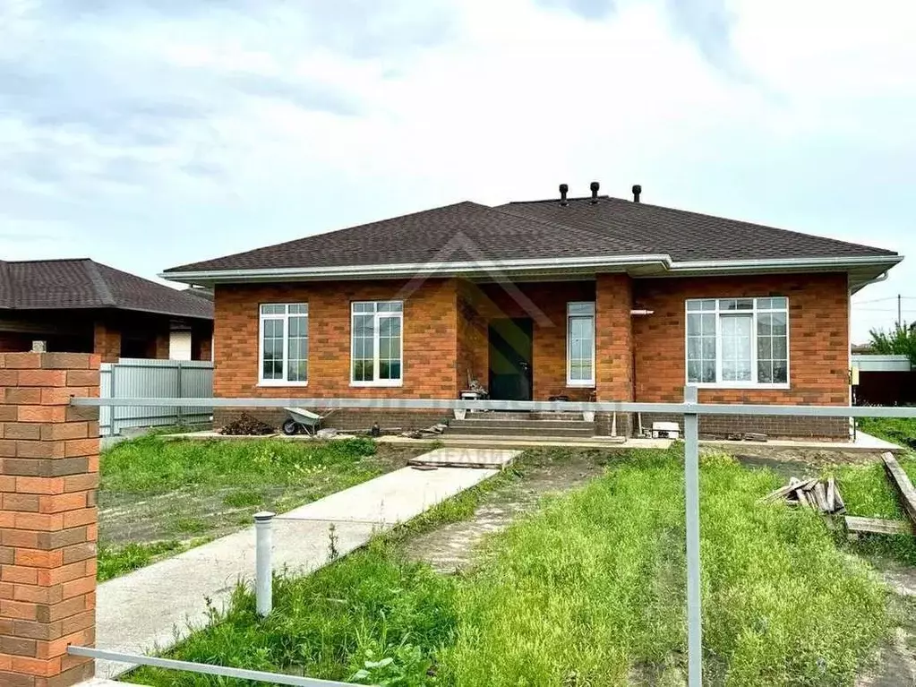 Дом в Белгородская область, Старый Оскол пер. 1-й Орловский (136 м) - Фото 0