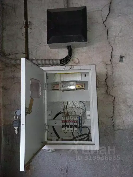 Гараж в Кемеровская область, Белово ул. Юности, 19А (30 м) - Фото 1