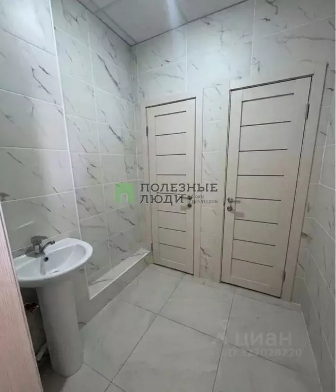 Помещение свободного назначения в Астраханская область, Астрахань ул. ... - Фото 2