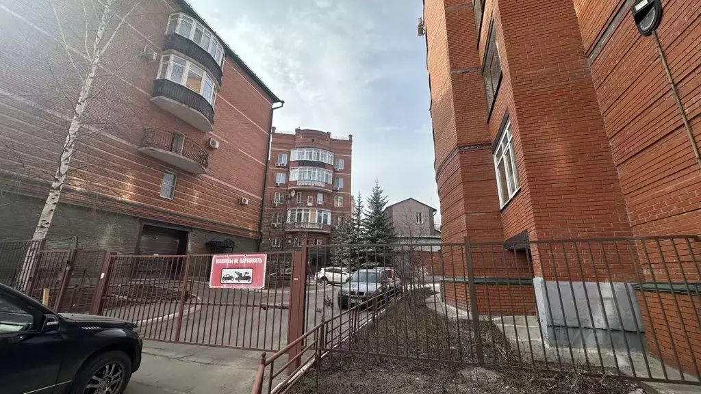 4-к кв. Татарстан, Казань ул. Зои Космодемьянской, 1 (194.0 м) - Фото 1