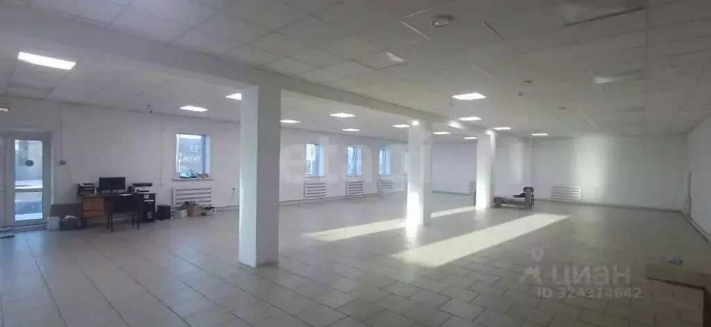 Торговая площадь в Алтай, Майминский район, с. Майма ул. Ленина (225 ... - Фото 2