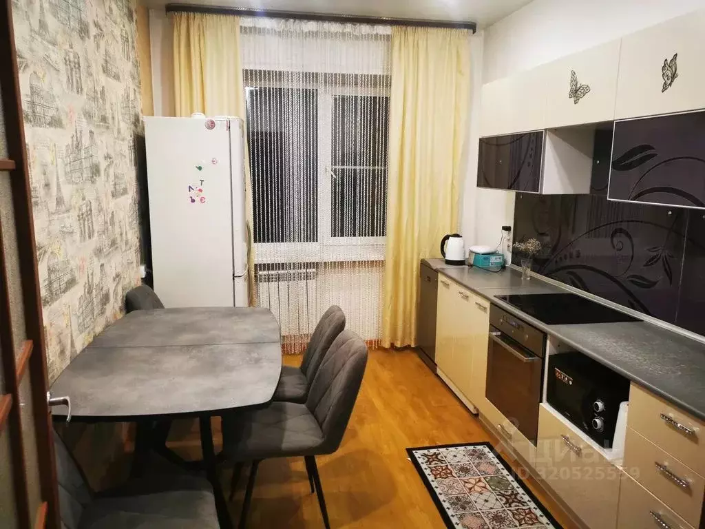 2-к кв. Алтай, Горно-Алтайск Промышленная ул., 3/1к4 (54.0 м) - Фото 1