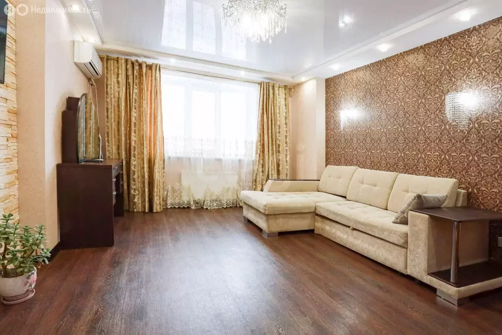 2-комнатная квартира: Саратов, улица имени Ф.А. Блинова, 35 (51.7 м) - Фото 1