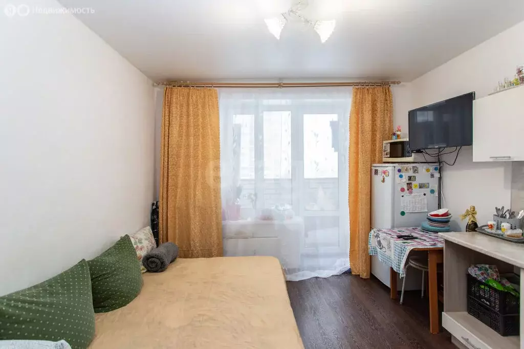 Квартира-студия: Тобольск, 15-й микрорайон, 37 (20 м) - Фото 0