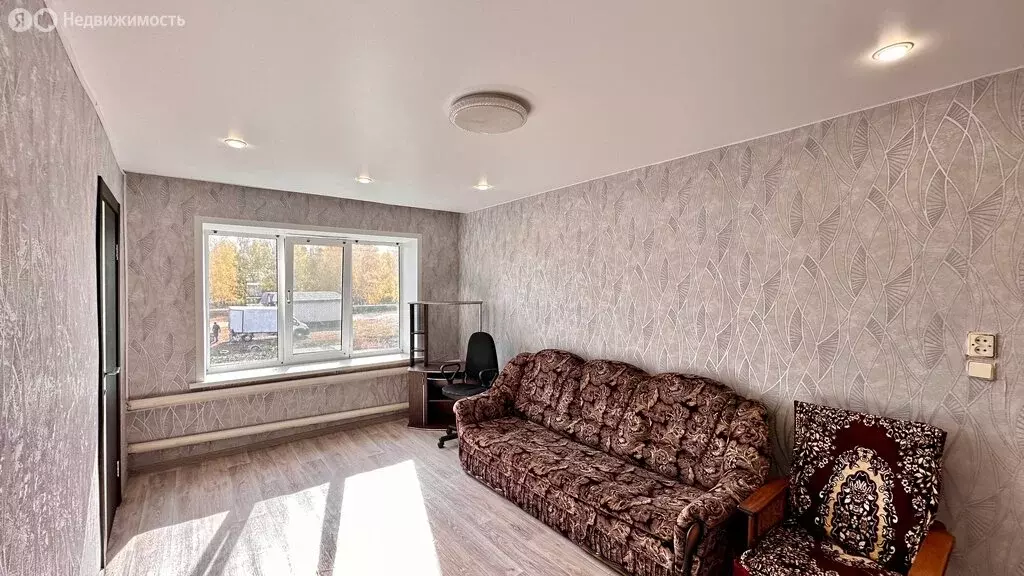 2-комнатная квартира: село Усть-Уза, улица имени А.Ж. Богданова, 1А ... - Фото 1