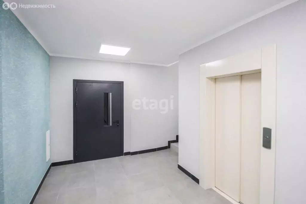 1-комнатная квартира: Тюмень, улица Павла Никольского, 10 (38.6 м) - Фото 1