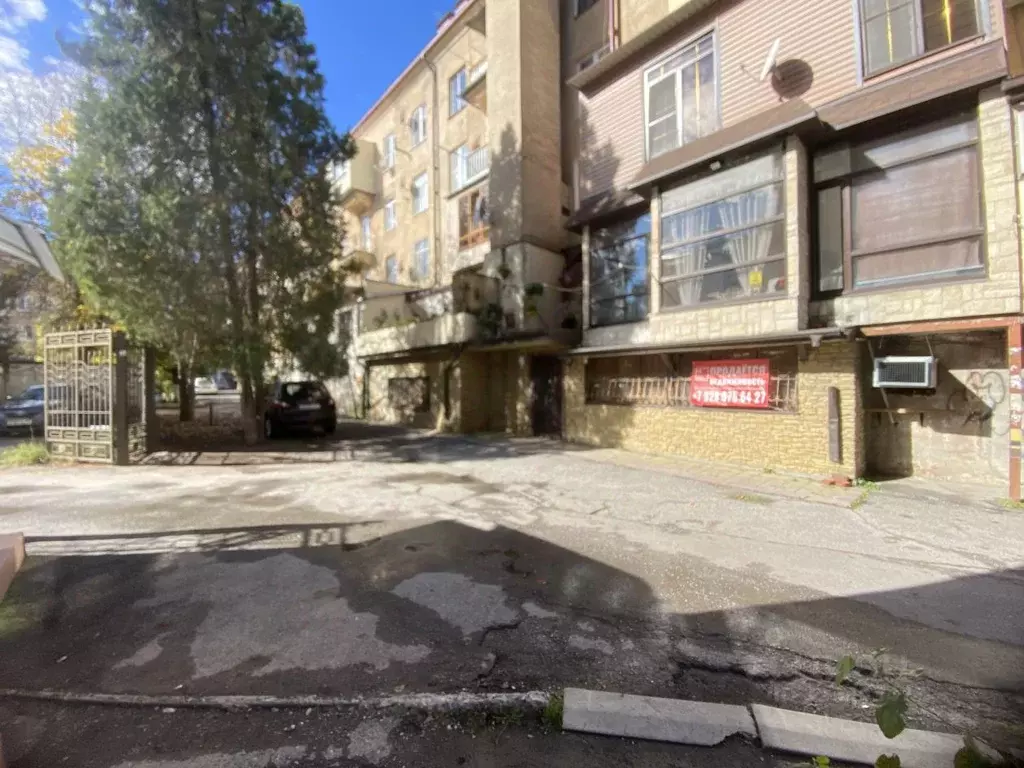 Помещение свободного назначения в Кабардино-Балкария, Нальчик просп. ... - Фото 1