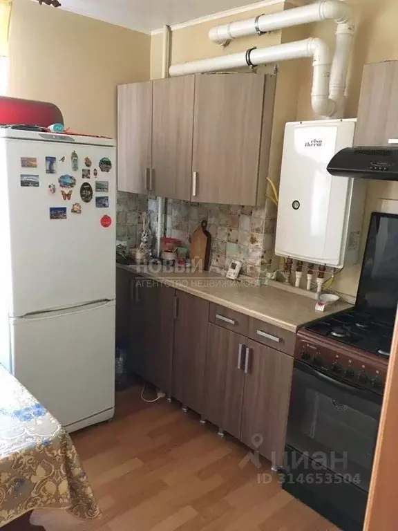 3-к кв. Калужская область, Людиново Пионерская ул., 48 (92.0 м) - Фото 0