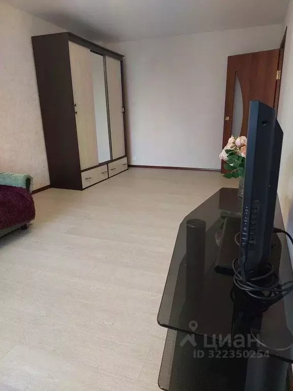 1-к кв. Свердловская область, Екатеринбург ул. Боровая, 24 (32.8 м) - Фото 1