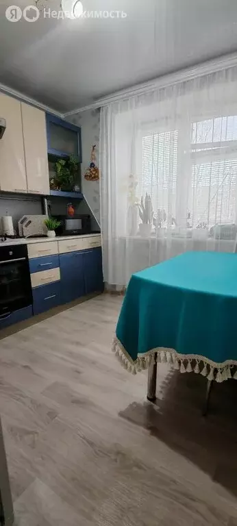 3-комнатная квартира: Дюртюли, улица Матросова, 18 (61.9 м) - Фото 1
