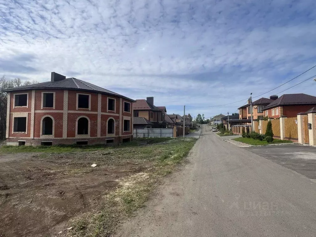 Дом в Курская область, Курский район, Нижнемедведицкий сельсовет, д. ... - Фото 0