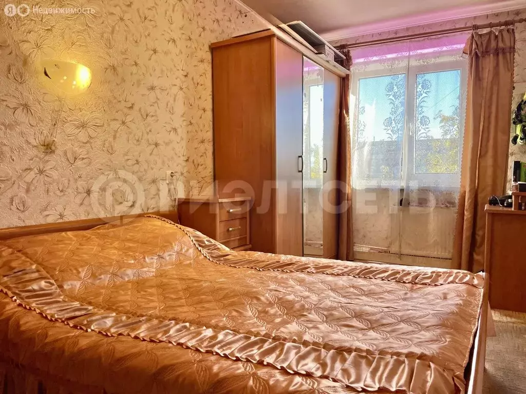 2-комнатная квартира: Мурманск, улица Алексея Хлобыстова, 35 (45.8 м) - Фото 1