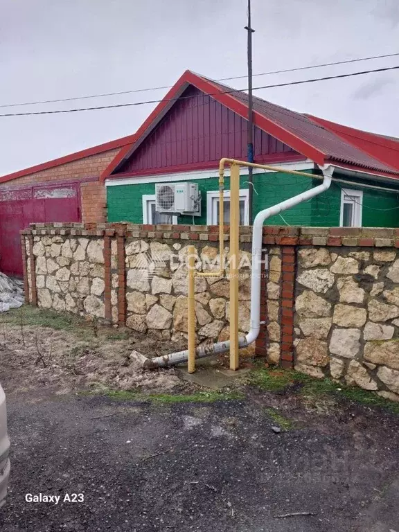 Дом в Ростовская область, Октябрьский район, Бессергеневская ст-ца ... - Фото 1