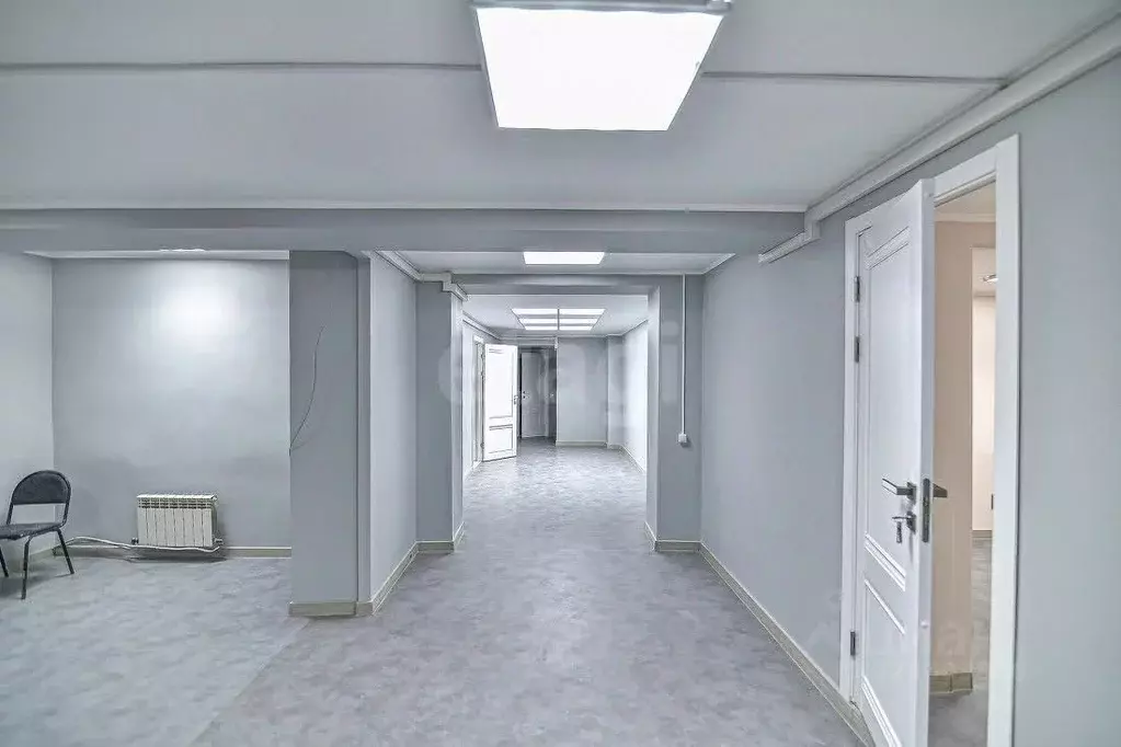 Офис в Сахалинская область, Южно-Сахалинск 7-й мкр, проезд Спортивный, ... - Фото 1