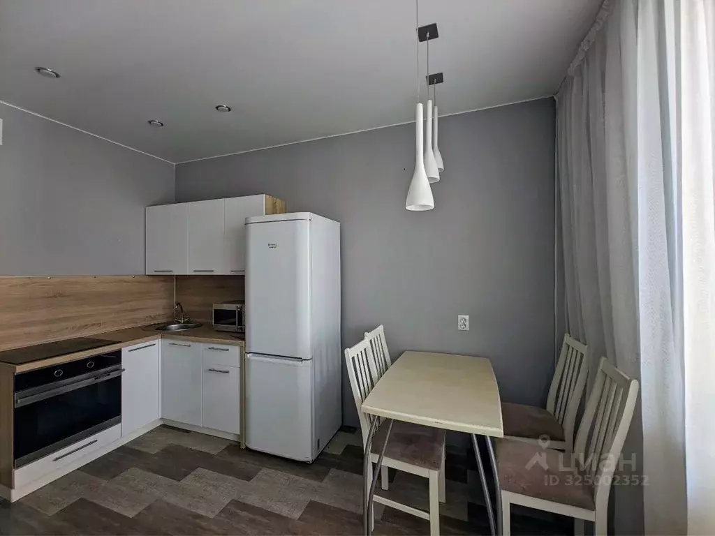 1-к кв. Тюменская область, Тюмень ул. 50 лет Октября, 75к1 (39.2 м) - Фото 2