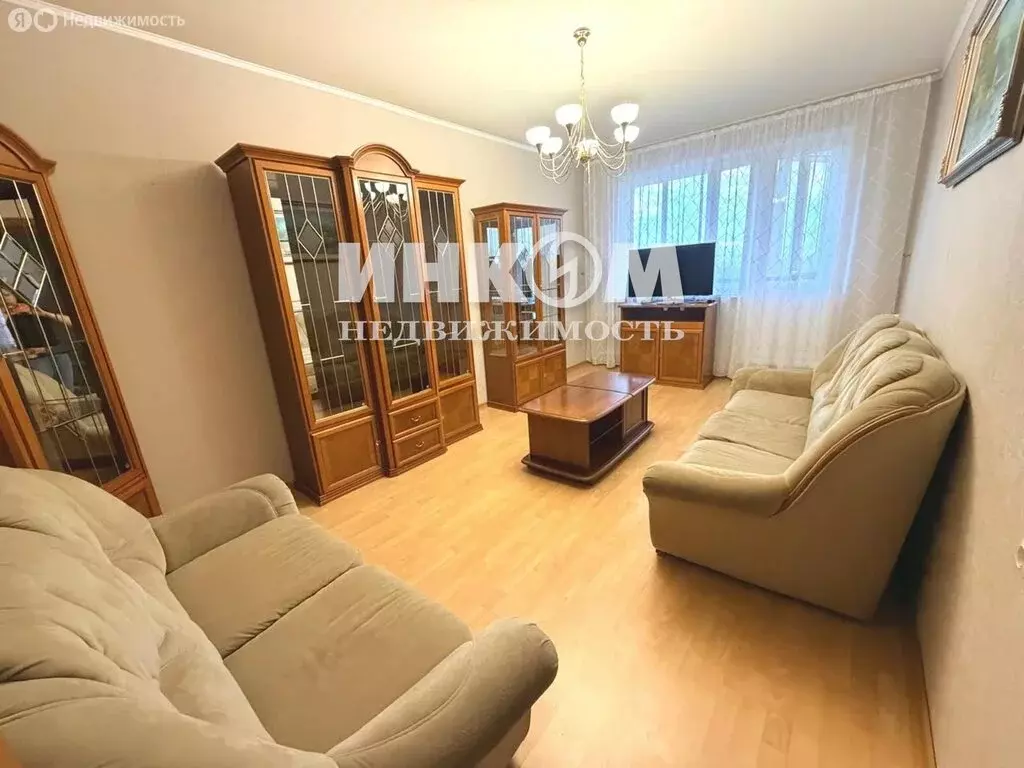 3-комнатная квартира: Москва, Пятницкое шоссе, 6 (71.9 м) - Фото 1