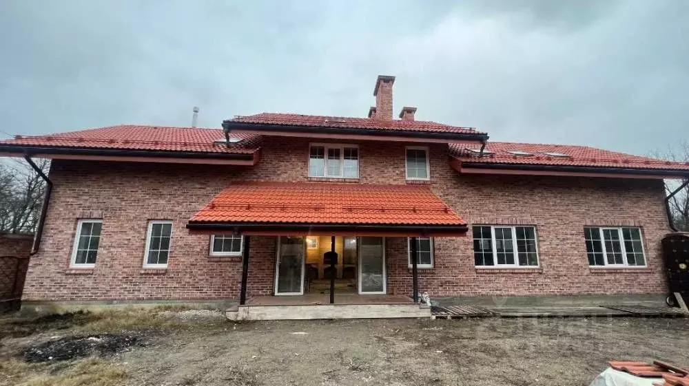 Дом в Ставропольский край, Железноводск городской округ, пос. ... - Фото 1